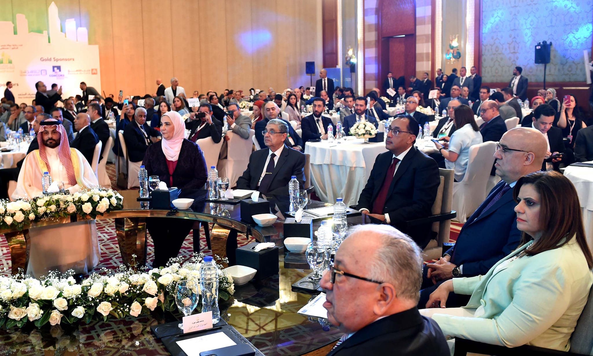 انطلاق الدورة الثامنة من ملتقى "بناة مصر" بحضور رئيس الوزراء